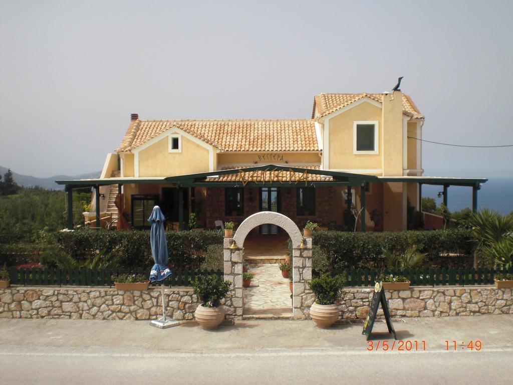 Vegera Apartments Vasilikiadhes Exterior photo